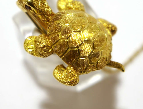 Hand Engraved Yellow Gold and Ruby Turtle Brooch